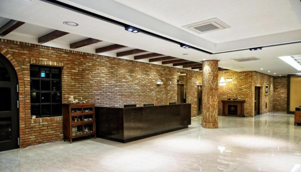 Odri Inn Jeju Exterior photo